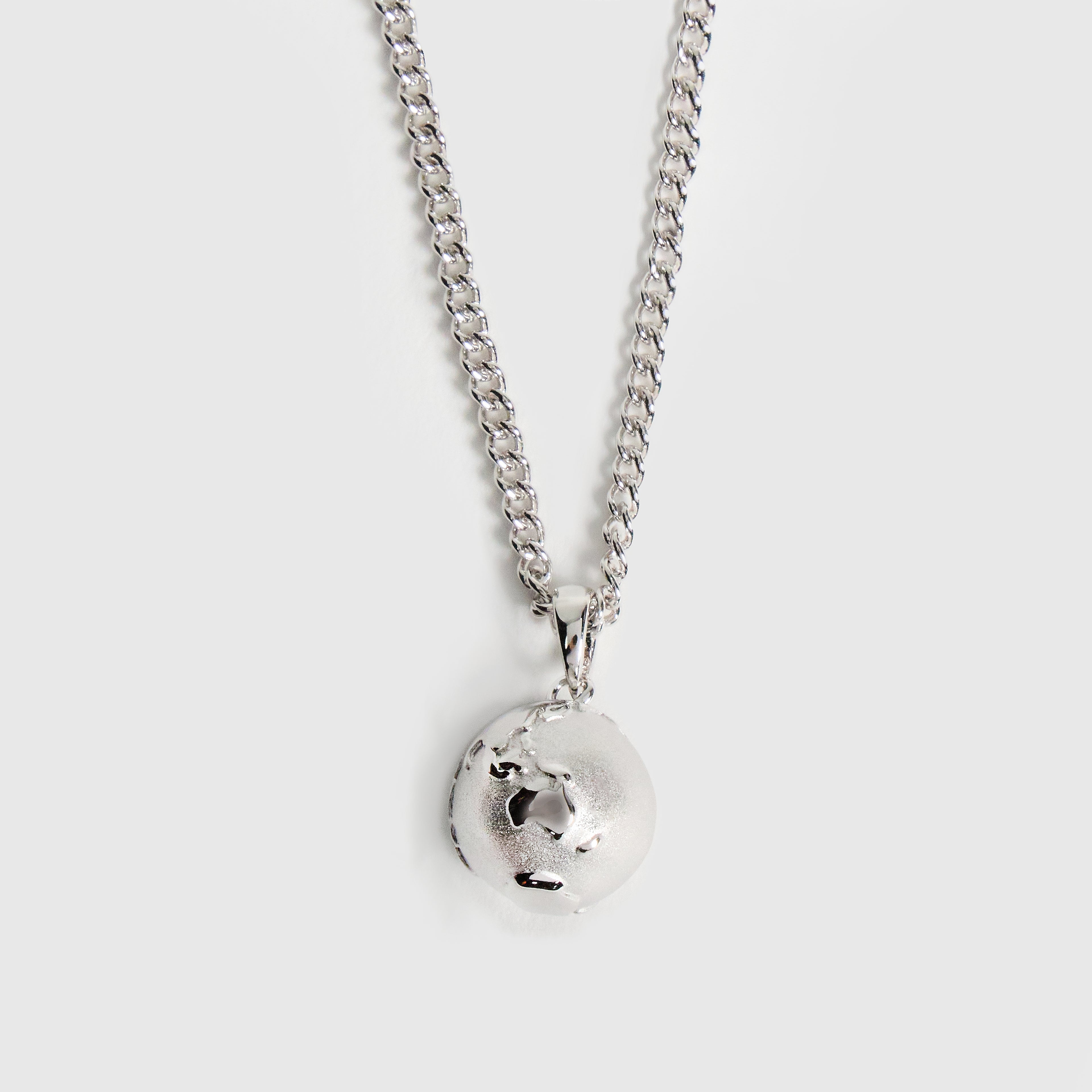 Globe (SILVER)
