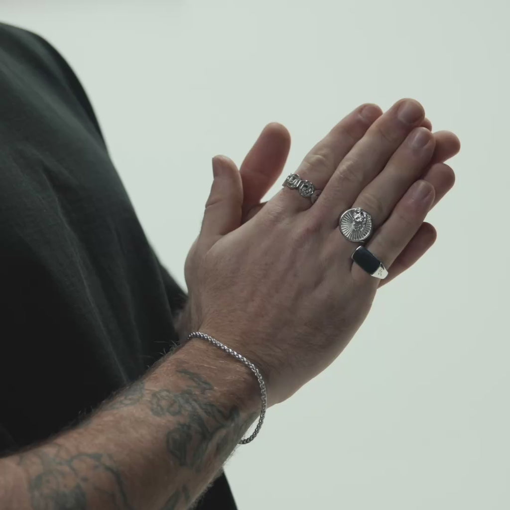 Praying Hands Ring (SILVER)